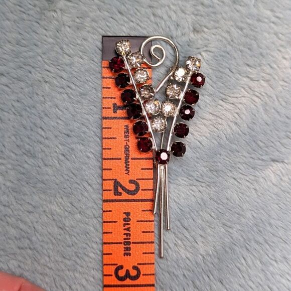 Vintage 60's Clear and Red Rhinestone - Silvertone Spray Brioche - Picture 7 of 11